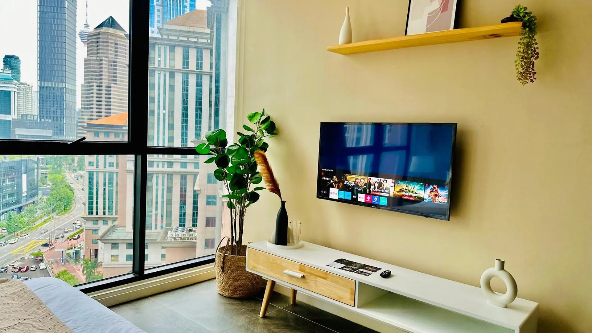 Scarletz Suites Klcc Bukit Bintang By Lulu Kuala Lumpur